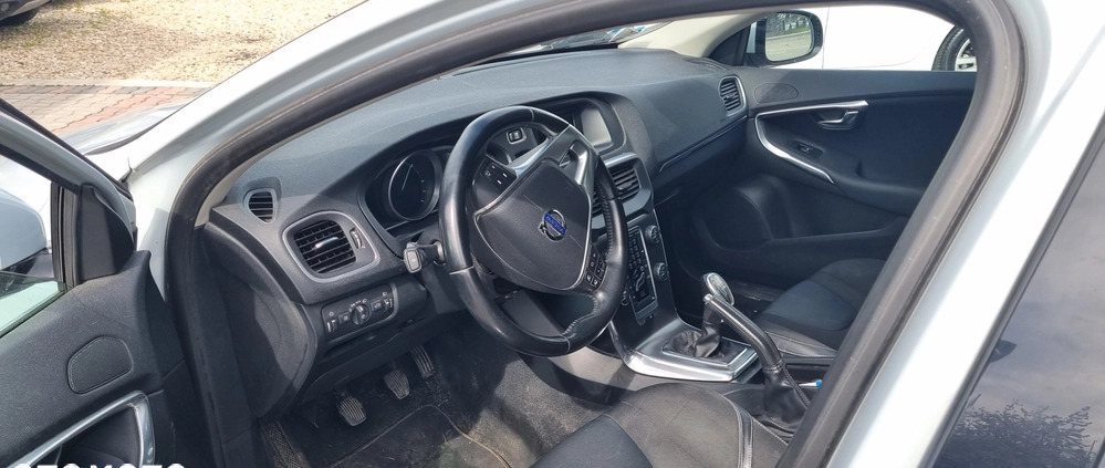 Volvo V40 cena 30900 przebieg: 224155, rok produkcji 2012 z Wieleń małe 46